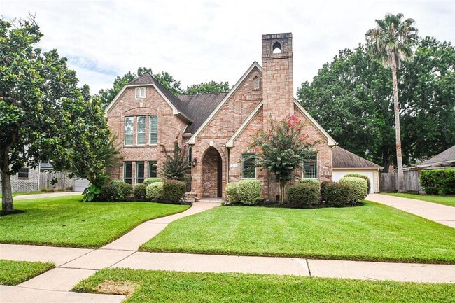 811 Sugar Plum Cir