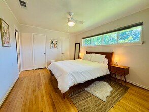 6721 Belford Dr in Dallas, TX - Building Photo - Building Photo