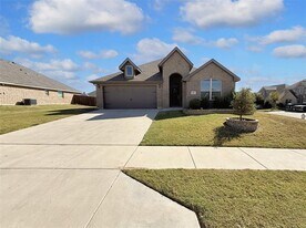 600 Bayonet Dr in White Settlement, TX - Building Photo