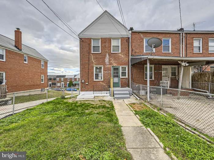 3744 Elmley Ave in Baltimore, MD - Building Photo