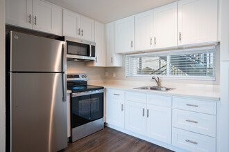 Briarwood Apartments in Livermore, CA - Building Photo - Interior Photo