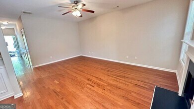 879 Langston Trce in Stone Mountain, GA - Building Photo - Building Photo