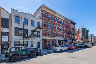 1096 DeKalb Ave in Brooklyn, NY - Foto de edificio - Building Photo