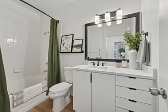 The Ashborough in Ashburn, VA - Building Photo - Building Photo