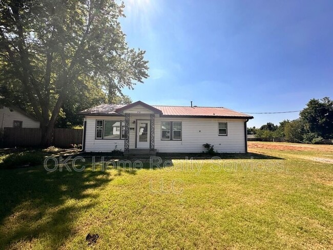 property at 234 W Thatcher St