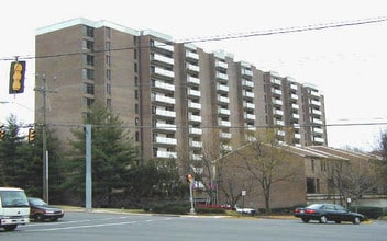 Trillium Apartments in Fairfax, VA - Building Photo - Building Photo