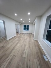 45 Berryman Ave in St Catharines, ON - Building Photo - Building Photo