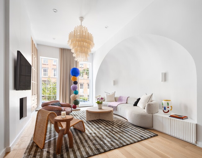 property at 346 W 22nd St