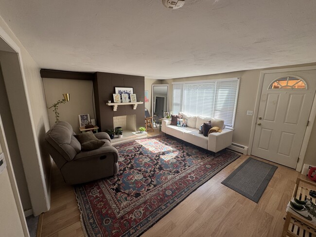 310 Newcomb Rd, Unit 1