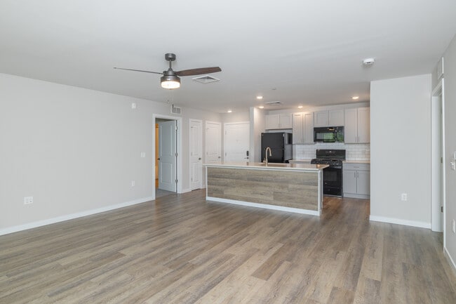 Commerce Park Apartments in Harrisburg, PA - Foto de edificio - Interior Photo