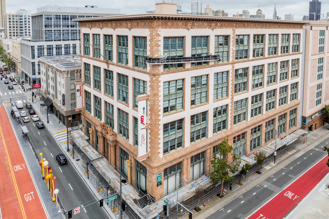 Marquee Lofts in San Francisco, CA - Building Photo