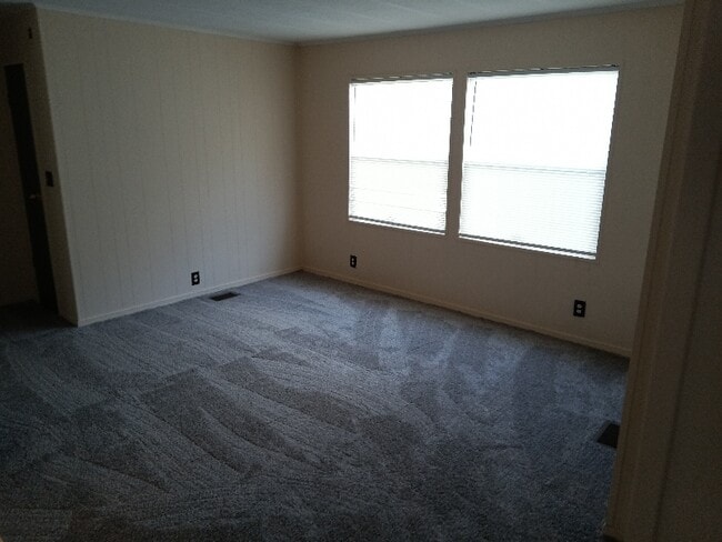 4091 Palm Ln in Ft. Myers, FL - Building Photo - Building Photo