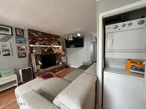 121 Pennant Ave in Beachwood, NJ - Building Photo - Building Photo
