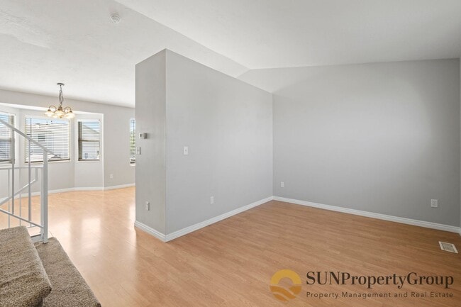 5458 S 4250 W in Roy, UT - Building Photo - Building Photo