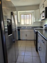 1551 N Oberlin Cir in Fridley, MN - Building Photo - Building Photo