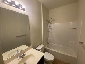 1721 Megan Creek Dr in Little Elm, TX - Building Photo - Building Photo