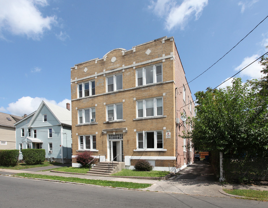 157-159 Oak St in New Britain, CT - Building Photo