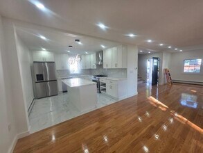 5 N Central Ave in Quincy, MA - Building Photo - Building Photo