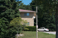 12020 W Bluemound Rd in Wauwatosa, WI - Foto de edificio - Building Photo