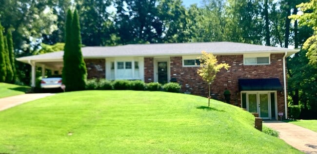 property at 2320 Elmwood Dr SE