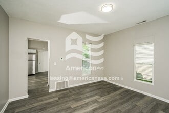 1826 Conservative St in New Albany, IN - Building Photo - Building Photo