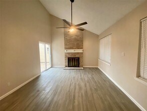 12417 S Dairy Ashford Rd in Houston, TX - Building Photo - Building Photo