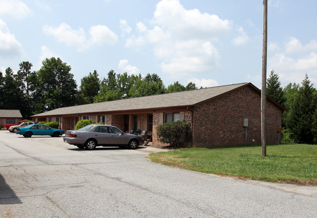 Eden Terrace Apartments in Archdale, NC - Building Photo - Building Photo