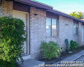 11127 Belair Dr in San Antonio, TX - Building Photo - Building Photo