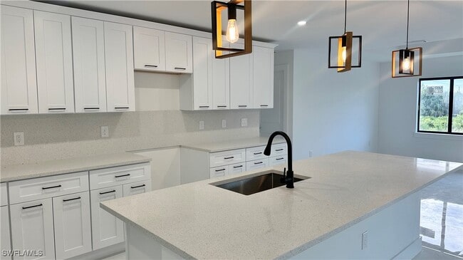 4105 East 15th Street in Lehigh Acres, FL - Building Photo - Building Photo