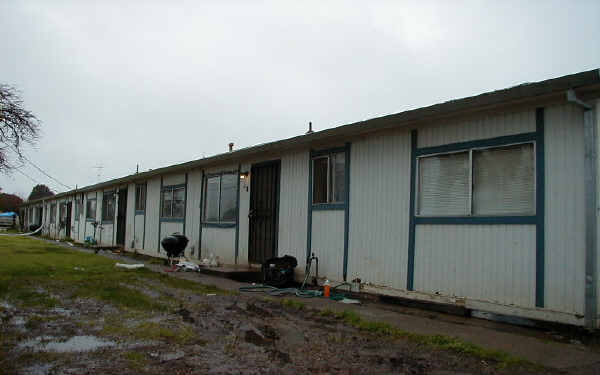 2332 E Collier Rd in Acampo, CA - Building Photo