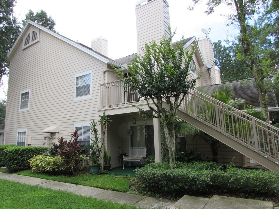 622 Cambridge Way in Altamonte Springs, FL - Building Photo