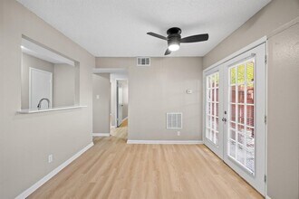 8903 Parkfield Dr in Austin, TX - Building Photo - Building Photo