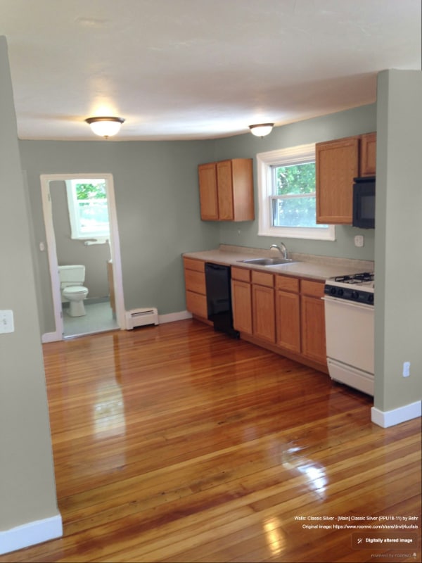 37 Larch St in East Providence, RI - Foto de edificio - Building Photo