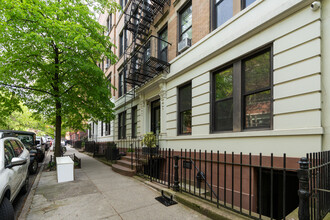 122 Sterling Pl in Brooklyn, NY - Building Photo - Building Photo