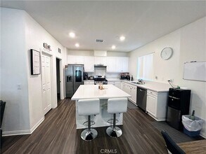 27961 Via Cholula in Menifee, CA - Foto de edificio - Building Photo