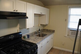 2711 W 5th St, Unit 2 in Wilmington, DE - Foto de edificio - Building Photo