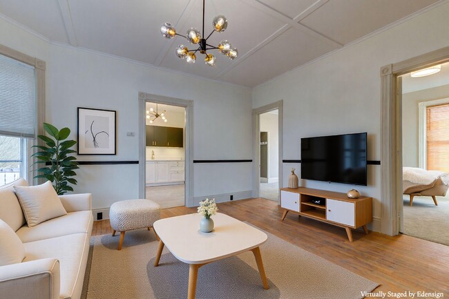 10 Hamilton St, Unit 1 in Johnstown, NY - Foto de edificio - Building Photo