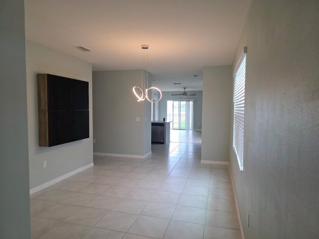 3945 Angola Ln in Sanford, FL - Building Photo - Building Photo