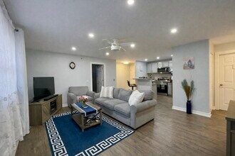 300 Cunat Blvd in Richmond, IL - Building Photo - Building Photo