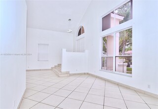 5357 SW 34th Ave in Fort Lauderdale, FL - Building Photo - Building Photo