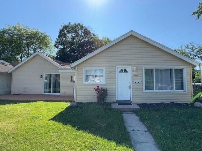 property at 1020 Lincoln St