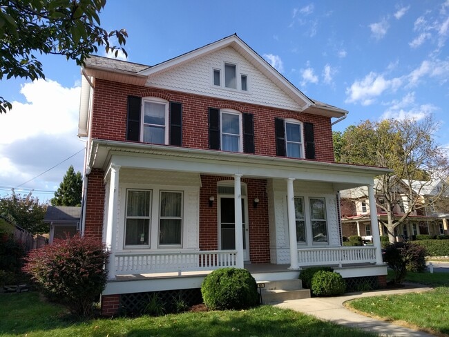 property at 925 North Market Street