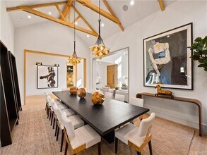 4961 Edgerton Ave in Los Angeles, CA - Building Photo - Building Photo