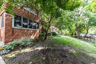 4625 N Dover St in Chicago, IL - Building Photo