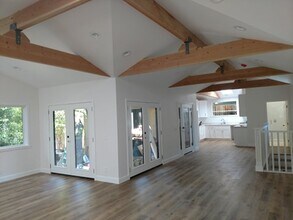 932 Old Topanga Canyon Rd in Topanga, CA - Foto de edificio - Building Photo