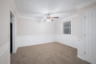 Regency Square Apartments in Clarksville, TN - Building Photo - Interior Photo