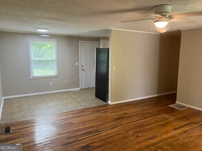 992 Earl North Rd in Newnan, GA - Building Photo - Building Photo