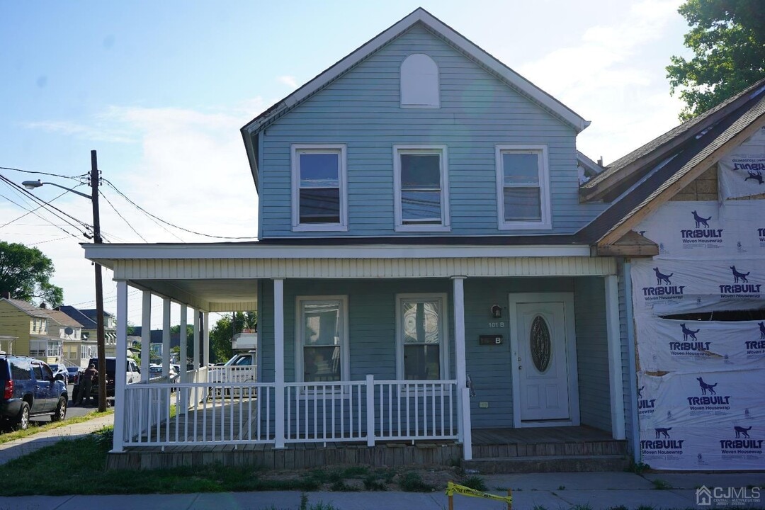 363 David St in South Amboy, NJ - Building Photo