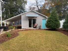 334 NE 48th St in Oak Island, NC - Building Photo