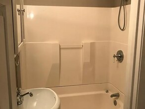 2614 Lamborne Blvd in Louisville, KY - Building Photo - Building Photo